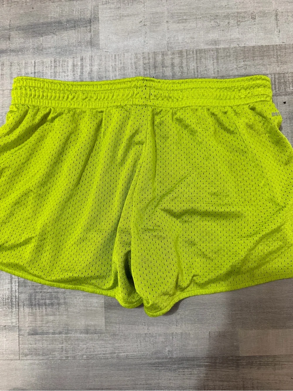 Nike Dri-FIT Women’s Medium Neon Yellow Mesh Running Athletic Shorts Lined